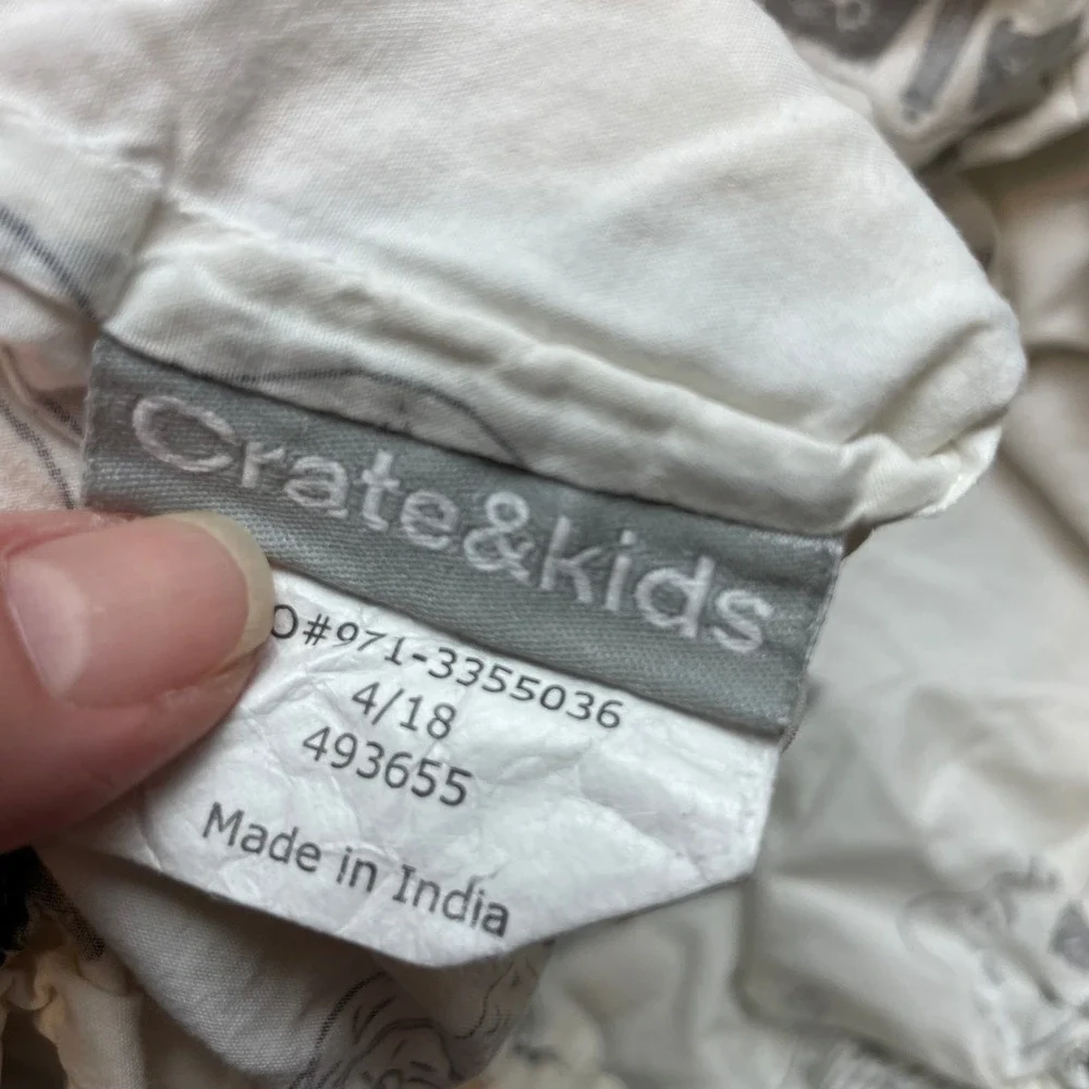 Crate & Kids Woodland Animals Fitted Crib Sheet White Black Org‎ Cotton Nursery